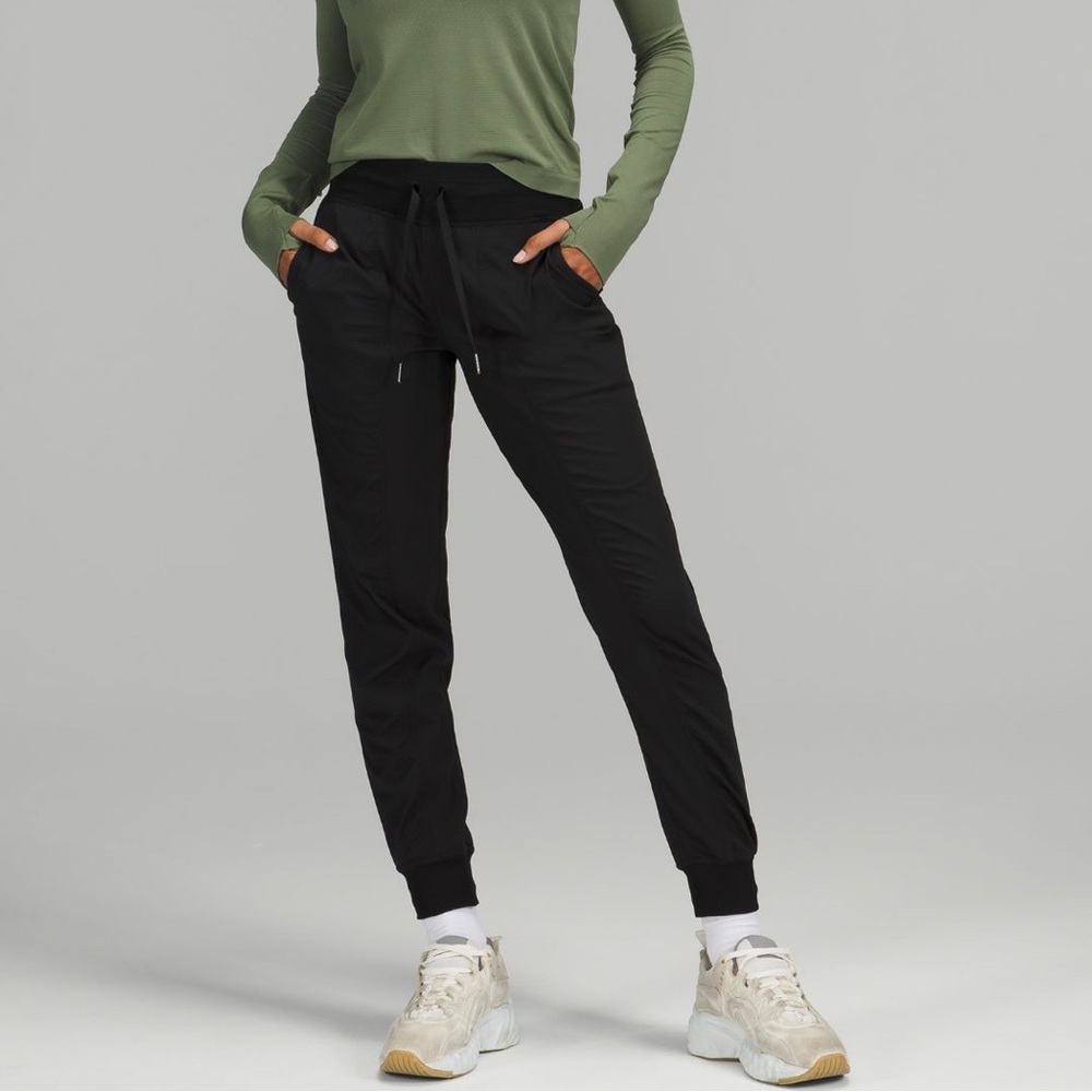 Lululemon dance studio joggers